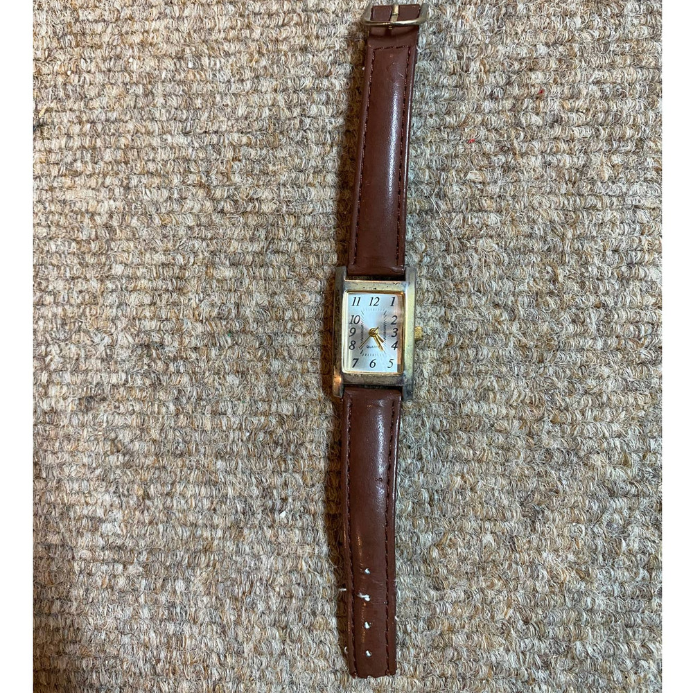 Gold Vintage Watch with Brown Leather Strap